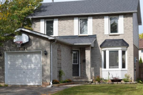 Detached Home W Garage Toronto-Niagara-Airport